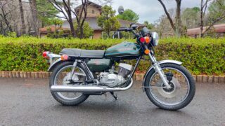 SUZUKI GT250B 希少 純正リアキャリア＋gt250シート SUZUKI GT250B 希少 純正リアキャリア＋gt250シート gt250純正シート